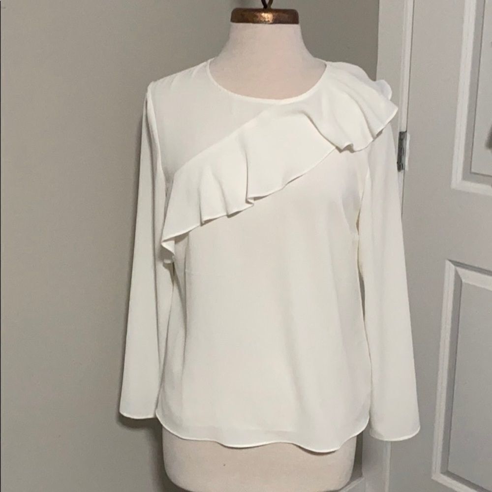 Vince Camuto ruffle ivory blouse size S like new